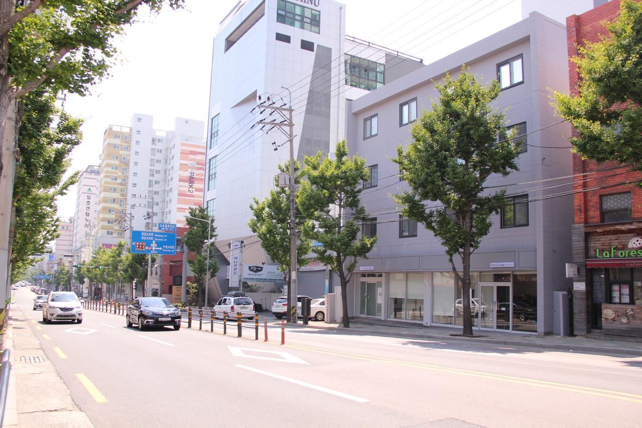 Wood House Hotel Busan Exterior photo